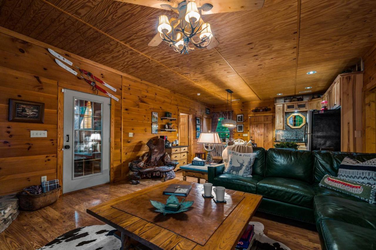 Holiday home Dreamy & Outdoor Oasis! Mins To Nat'l Park!