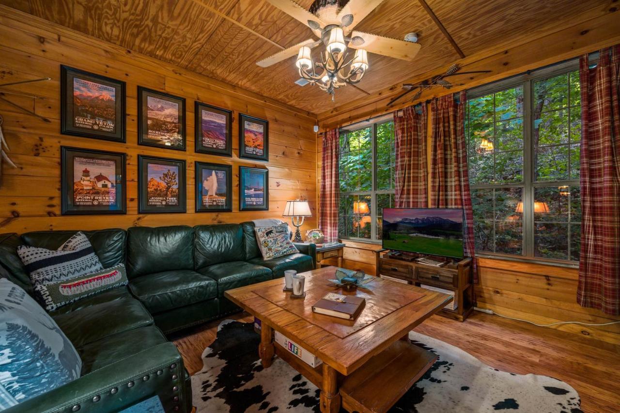 Holiday home Dreamy & Outdoor Oasis! Mins To Nat'l Park! *