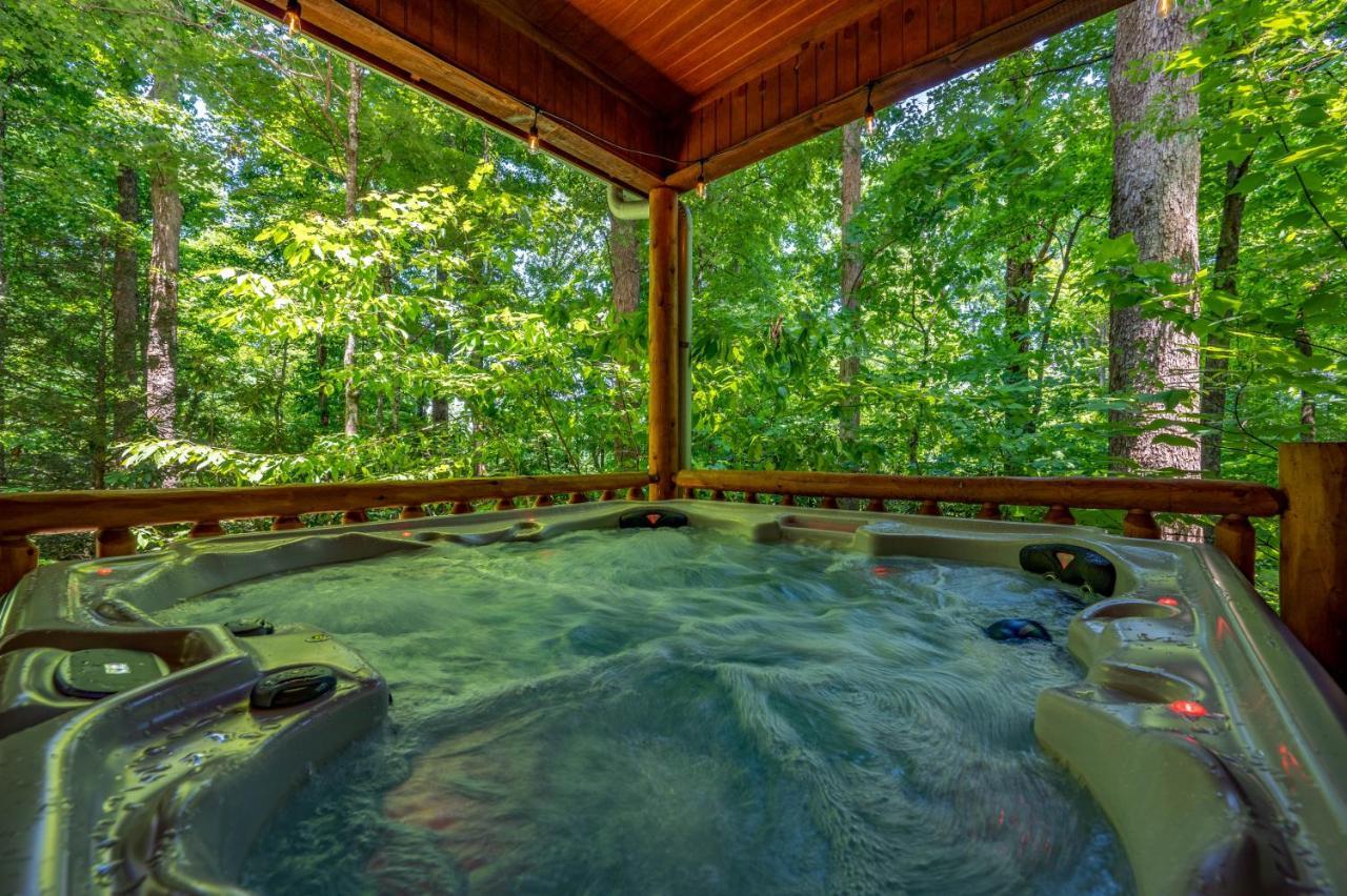 Dreamy & Outdoor Oasis! Mins To Nat'l Park! Holiday home *